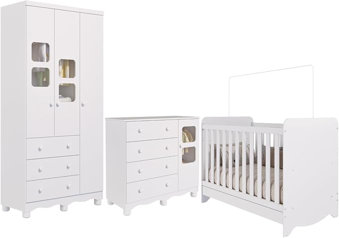 Quarto de Bebê Completo com Berço Americano Ben 3 Em 1 Guarda Roupa 3 Portas e Cômoda Uli 4 Gavetas Móveis Peroba Branco Brilho
