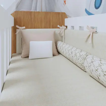 Quarto de Bebê Completo com Cômoda, Mini Berço com Colchão e Guarda Roupas Lila Amadeirado/Branco - Tigus Baby