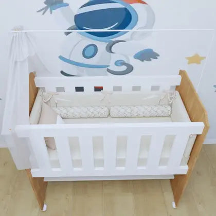 Quarto de Bebê Completo com Cômoda, Mini Berço com Colchão e Guarda Roupas Lila Amadeirado/Branco - Tigus Baby