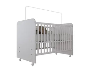 Quarto de Bebê Completo com Guarda-Roupa 3 Portas, Cômoda e Berço com Rodinhas Branco Moderno, Seguro e Funcional Quartinho do Bebê Com Colchão - N&E Loja